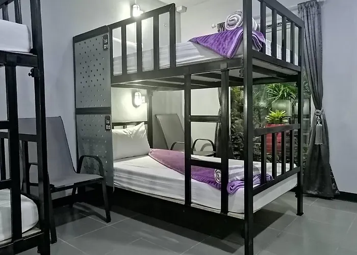 The Bunkhouse Donmueang Airport Hostal