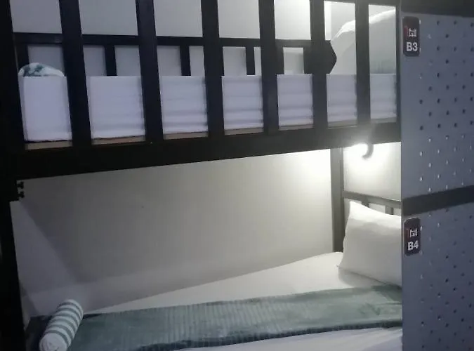 The Bunkhouse Donmueang Airport Hostal *